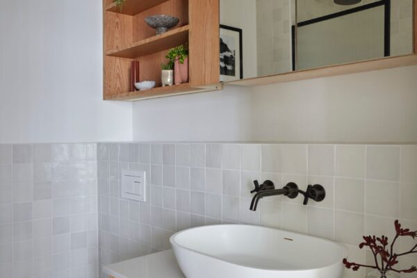 Rock Dove Renovation | Bathrooms | Kitchens | Tiling | Painting & Decorating | Electrical Services | Bespoke Carpentry | Gas & Heating