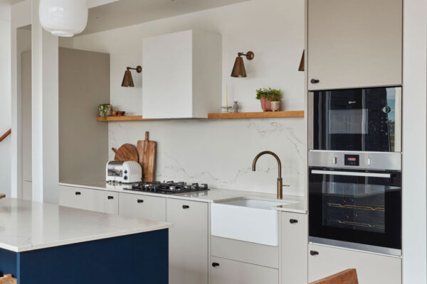 Rock Dove Renovation | Bathrooms | Kitchens | Tiling | Painting & Decorating | Electrical Services | Bespoke Carpentry | Gas & Heating