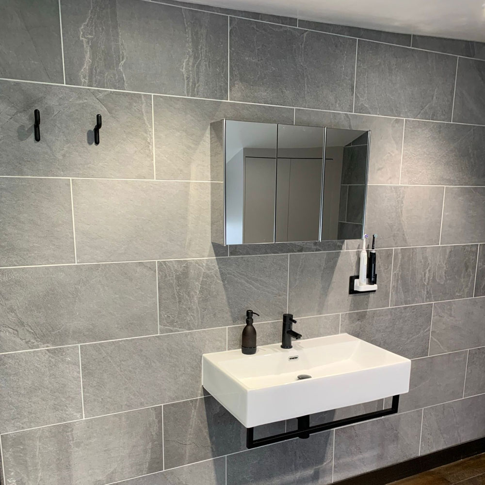 Rock Dove Renovation | Bathrooms | Kitchens | Tiling | Painting & Decorating | Electrical Services | Bespoke Carpentry | Gas & Heating