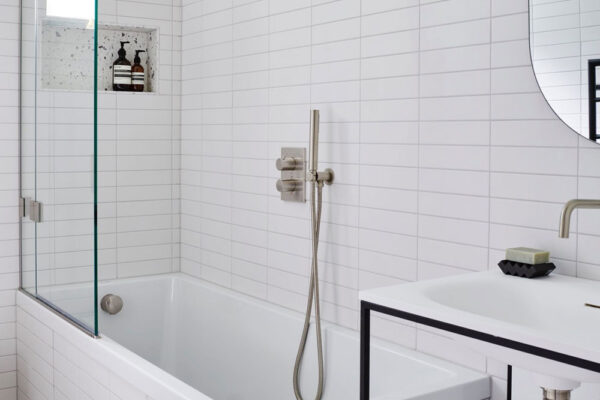 Rock Dove Renovation | Bathrooms | Kitchens | Tiling | Painting & Decorating | Electrical Services | Bespoke Carpentry | Gas & Heating