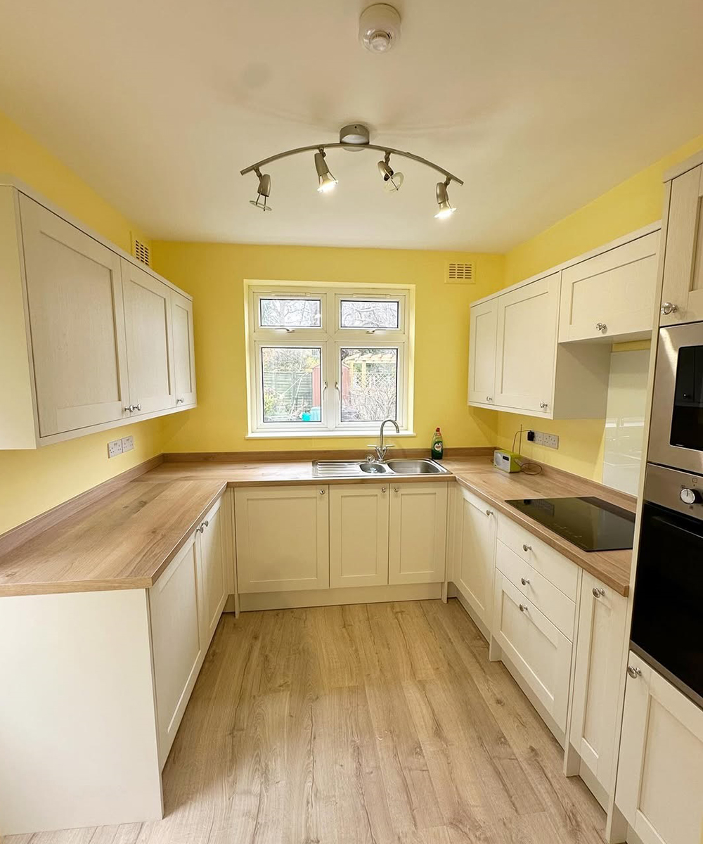Rock Dove Renovation | Bathrooms | Kitchens | Tiling | Painting & Decorating | Electrical Services | Bespoke Carpentry | Gas & Heating